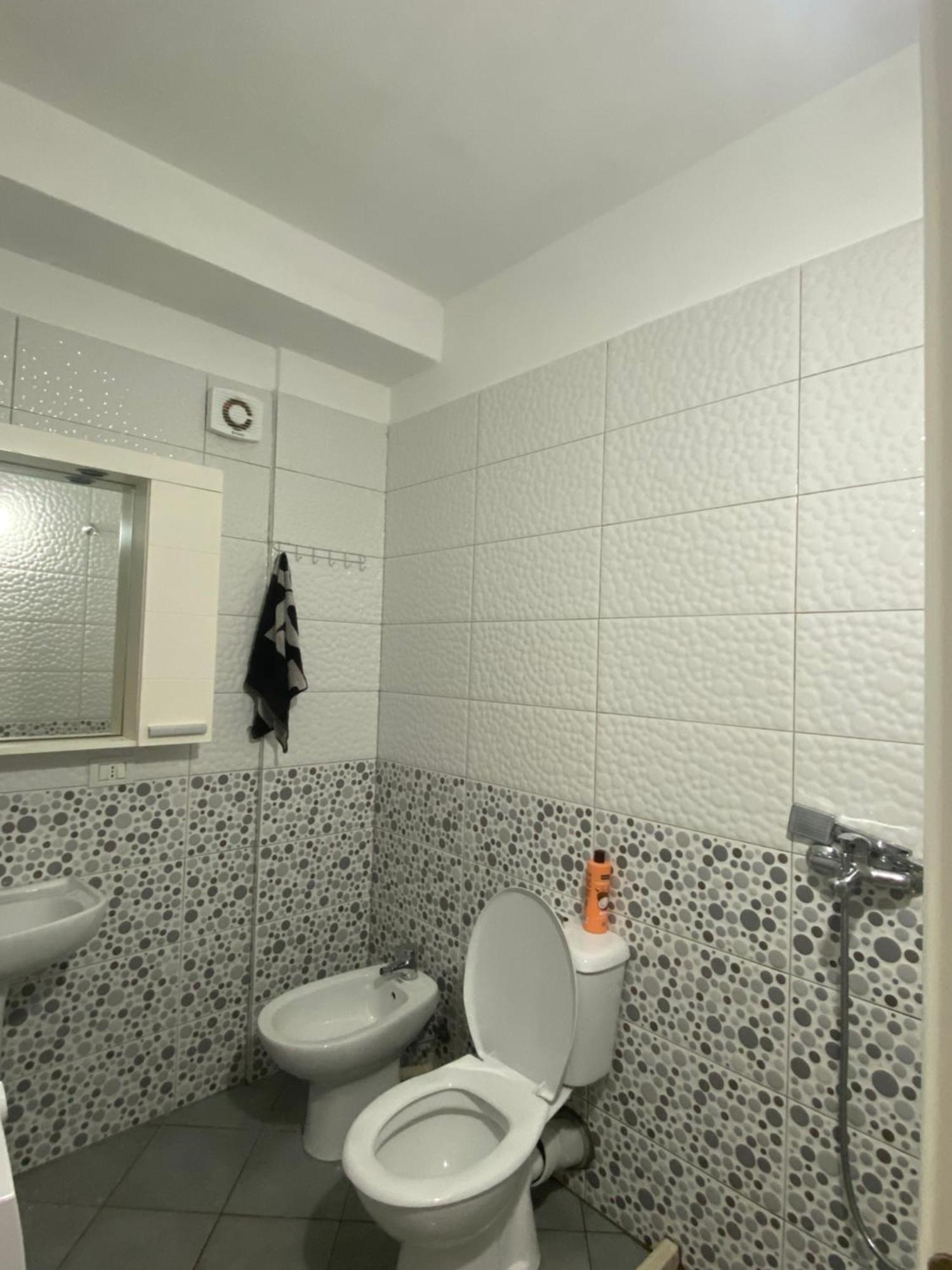 Genti Apartament Durrës